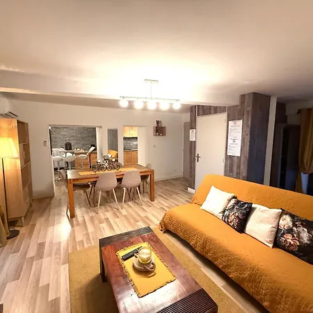 En Campagne, Confortable Apartment